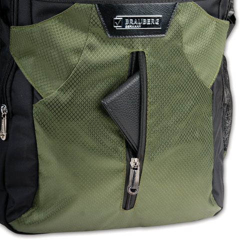 Рюкзак для школы и офиса BRAUBERG "StreetRacer 2", 30 л, размер 48х34х18 см, ткань, черно-зеленый, 224450